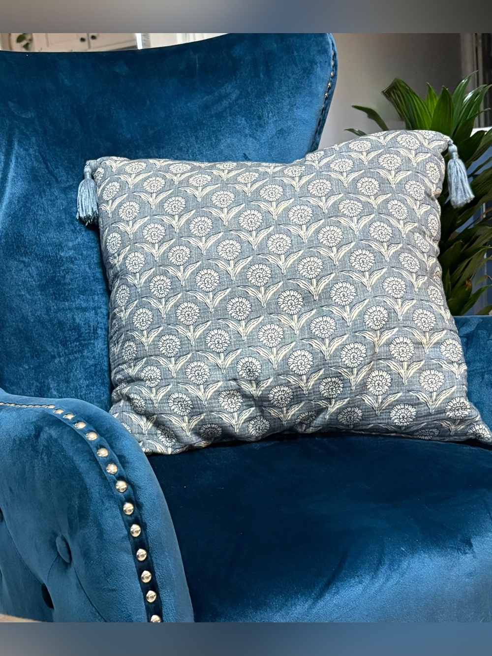 Decorative Reversible Blue Floral Tassel Accent Pillow